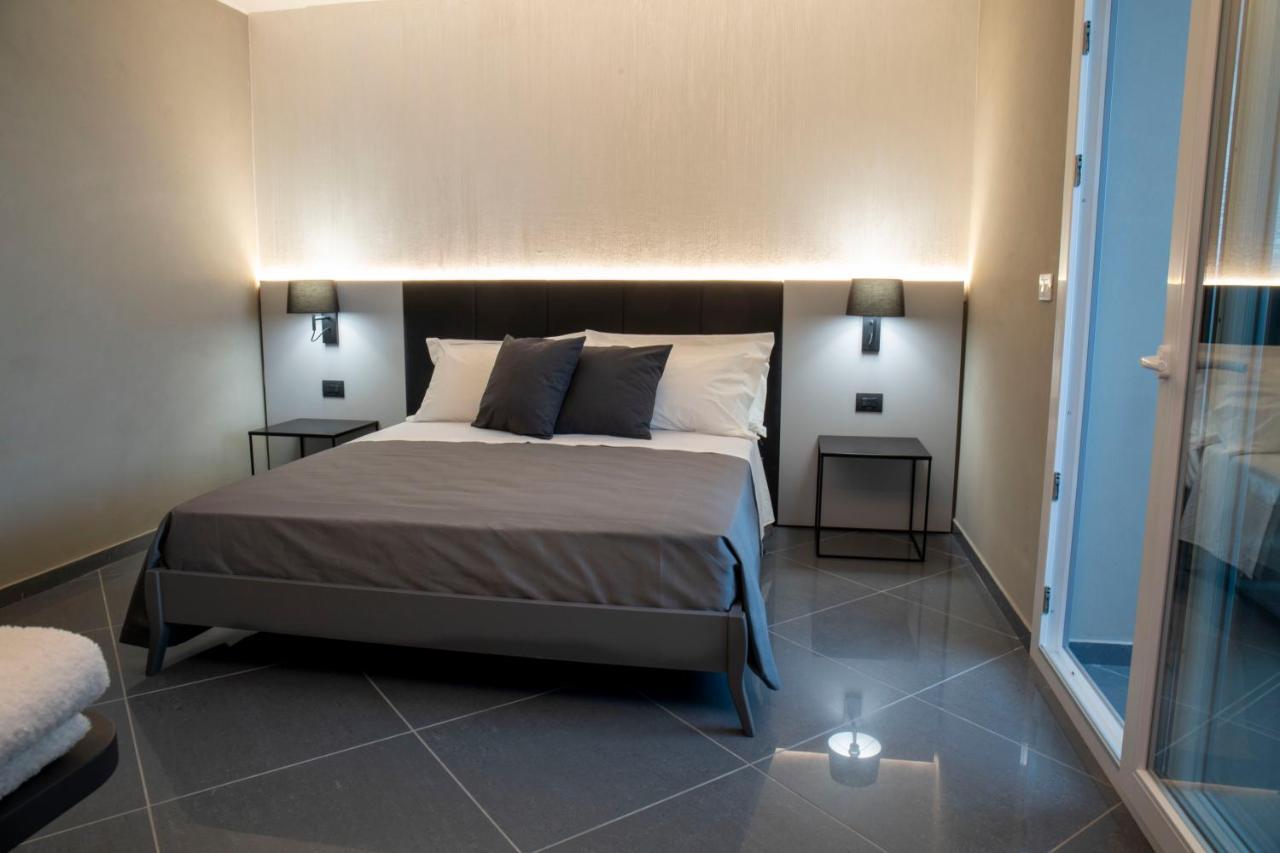 Tranquillo Uptown Lecce Hotel Kültér fotó
