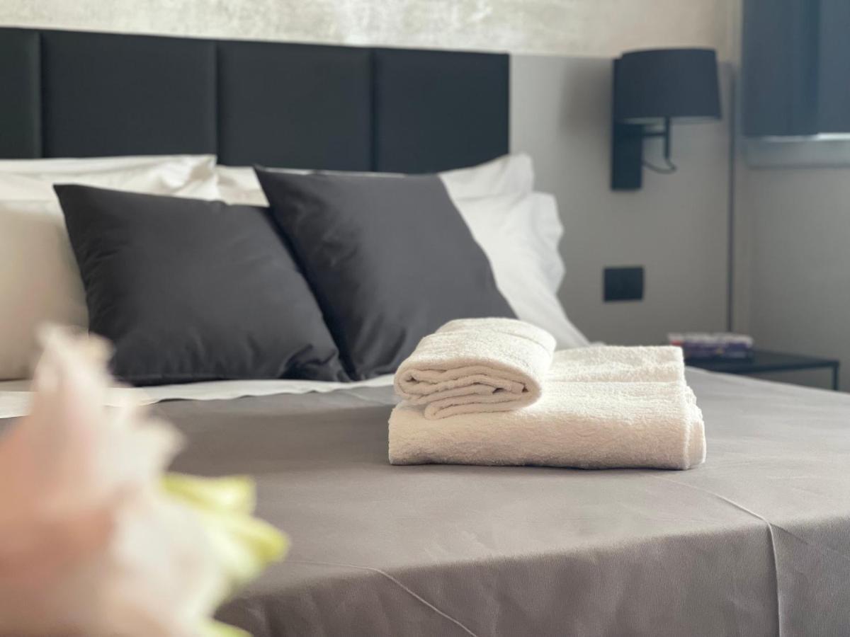 Tranquillo Uptown Lecce Hotel Kültér fotó