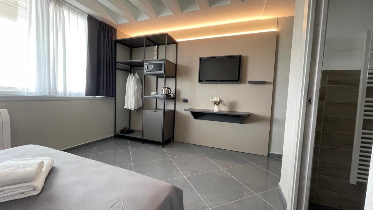Tranquillo Uptown Lecce Hotel Kültér fotó