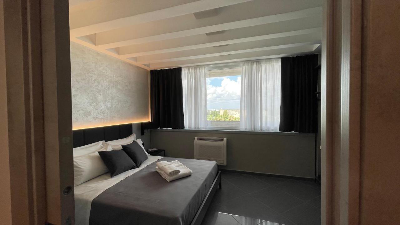 Tranquillo Uptown Lecce Hotel Kültér fotó