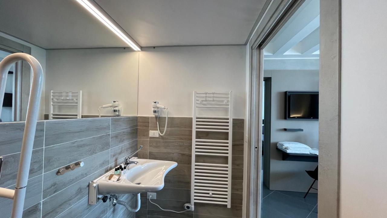 Tranquillo Uptown Lecce Hotel Kültér fotó